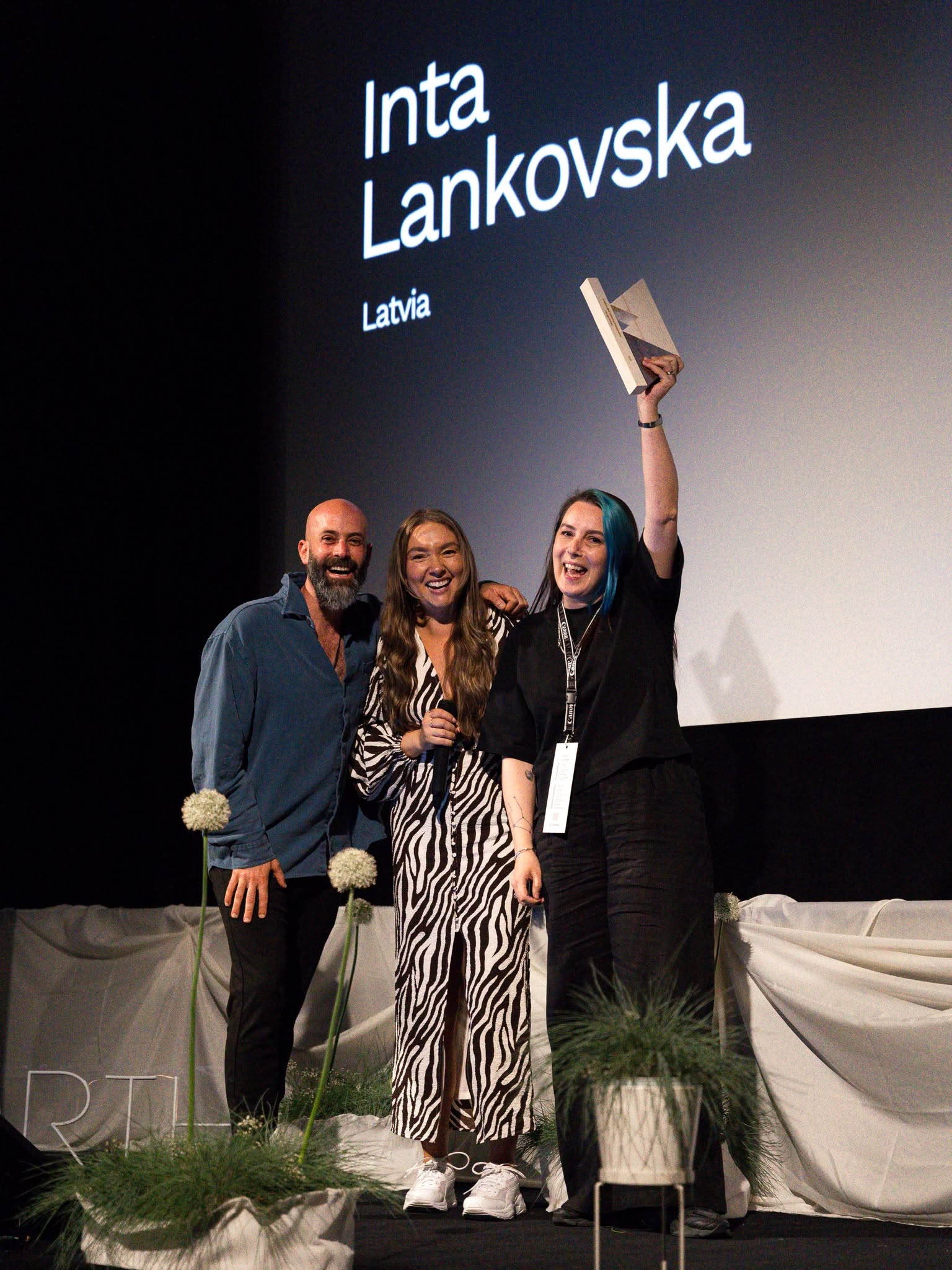 Inta Lankovska accepting Story of The Year in Vienna